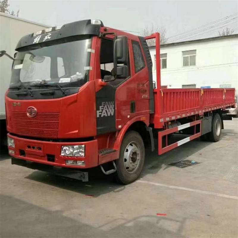 承德市克拉玛依：物流专线的高效货运之旅